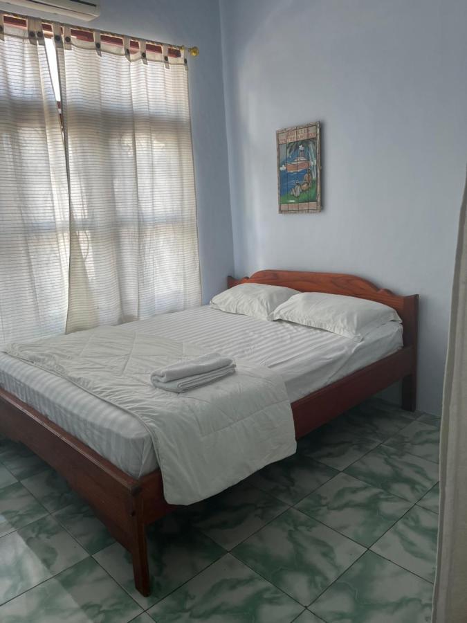Komodo Indah Hotel Labuan Bajo Habitación foto